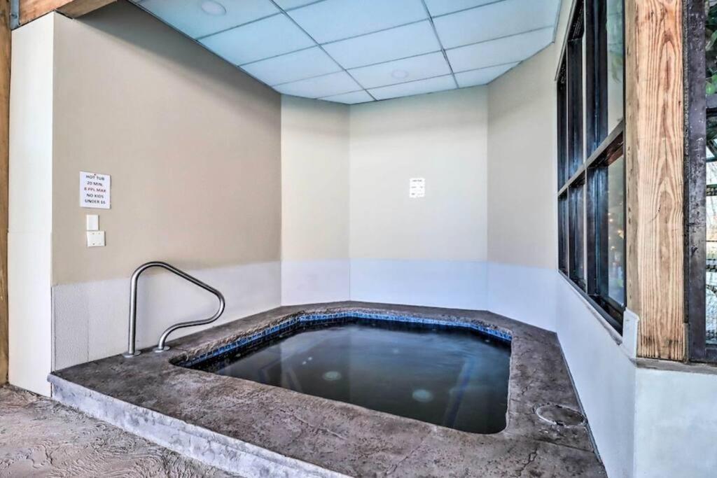 דירות טנרסוויל Ian'S Camelback House מראה חיצוני תמונה